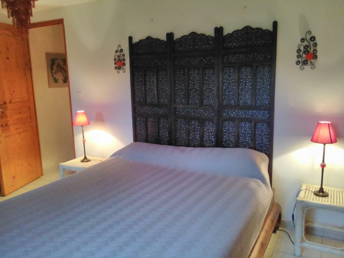 Le Coing Vila La Guiltiere Exterior foto